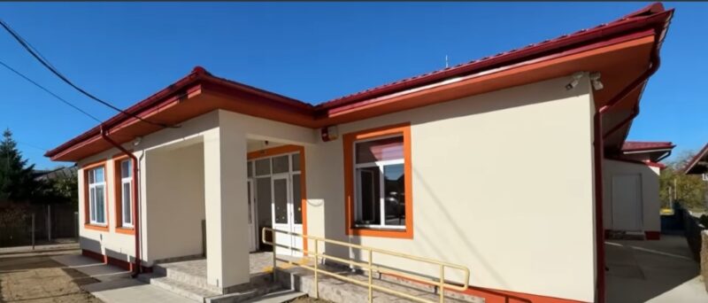 Grădinița Valea Voievozilor își deschide porțile  astăzi, după un proces de extindere și modernizare ce a beneficiat de un buget de 721.000 lei din fonduri locale