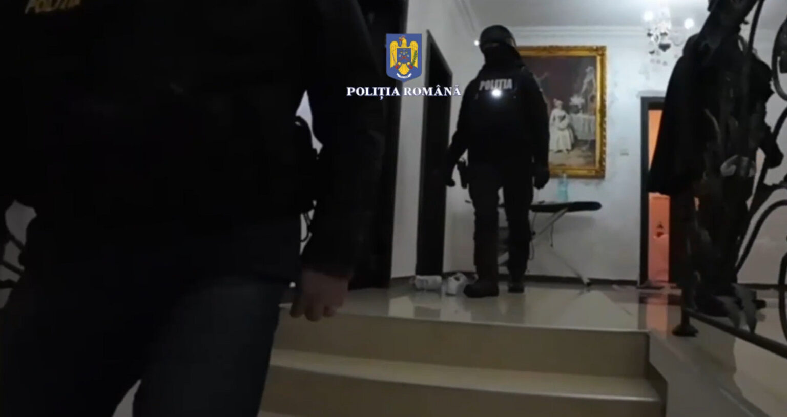 Ieri, 17 noiembrie a.c., polițiștii din cadrul Serviciului de Investigații Criminale, sub coordonarea unui procuror de la Parchetul de pe lângă Judecătoria Târgoviște