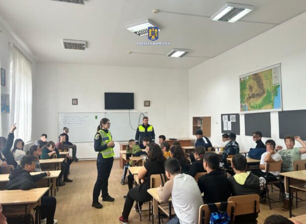 În perioada 7-13 noiembrie, polițiștii din cadrul Biroului Siguranță Școlară au continuat seria de activități informativ-preventive în școlile din județ