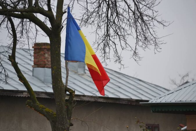 Răcari își reafirmă tradiția de oraș al tricolorului, devenind din nou un simbol al dragostei de țară și al respectului față de istorie. 
