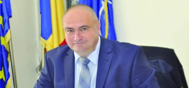 Comuna Voinești continuă să se dezvolte rapid, iar un nou proiect de infrastructură a fost finalizat cu succes. Este vorba despre modernizarea străzii Valea Schei din satul Manga, prin asfaltare și construirea unui dig de sprijin.