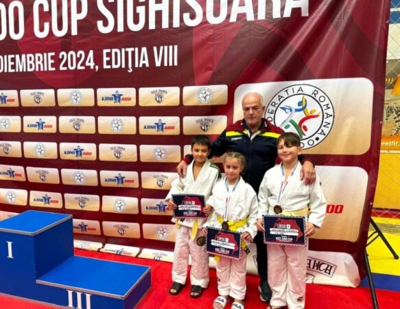 Judocanii de la Clubul Sportiv Târgoviște au făcut senzație la ediția din acest an a Cupei „Judo Kids”, desfășurată în orașul Sighișoara
