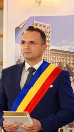 Municipiul Târgoviște înregistrează performanțe remarcabile în administrație și atragerea fondurilor europene Primarul municipiului Târgoviște, Daniel Cristian Bilanțul, a făcut un bilanț detaliat al unui an extrem de activ și provocator, 2024,