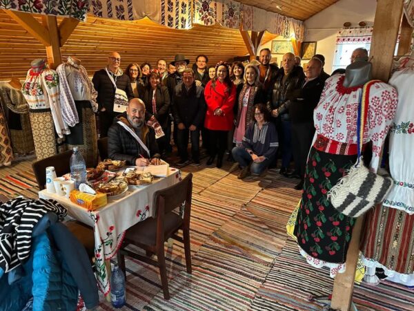 Muzeul de Folclor "Cristina Ilie" din Dâmbovița a fost locul unei vizite deosebite, care a adus împreună oaspeți din România și Spania