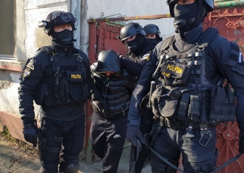 Polițiștii din cadrul Secției nr. 2 Poliție Rurală Băleni au reușit să rezolve rapid un caz de furt care a avut loc în extravilanul localității Băleni Sârbi.