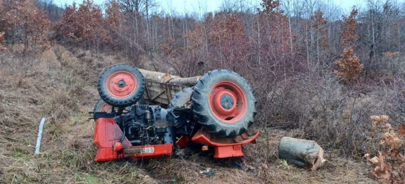 Ieri,  în jurul orei 10:15, echipajele Inspectoratului pentru Situații de Urgență „Basarab I” Dâmbovița au fost alertate pentru o misiune de salvare extrem de complexă