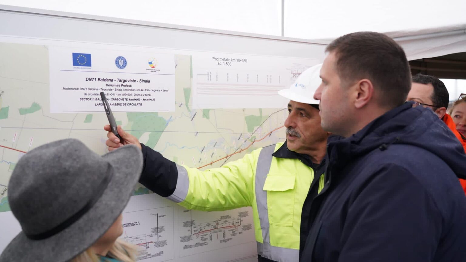În sfârșit, după 24 de ani de așteptare, locuitorii din județul Dâmbovița pot să se bucure de vestea că au  început lucrărilor de extindere a DN 71 Bâldana