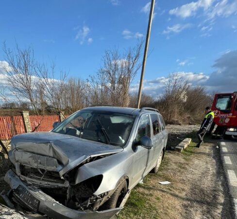Coliziune între două autoturisme pe DJ 711, un pasager rănit Un accident rutier a avut loc ieri, 16 ianuarie, în localitatea Cojasca, județul Dâmbovița, pe DJ 711, soldându-se cu un rănit. Potrivit informațiilor oferite de poliție