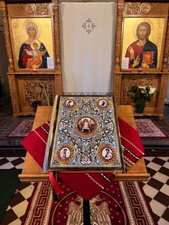 Pe 5 ianuarie, creștinii ortodocși din întreaga lume marchează Ajunul Bobotezei, o zi de post aspru și rugăciune, dedicată pregătirii