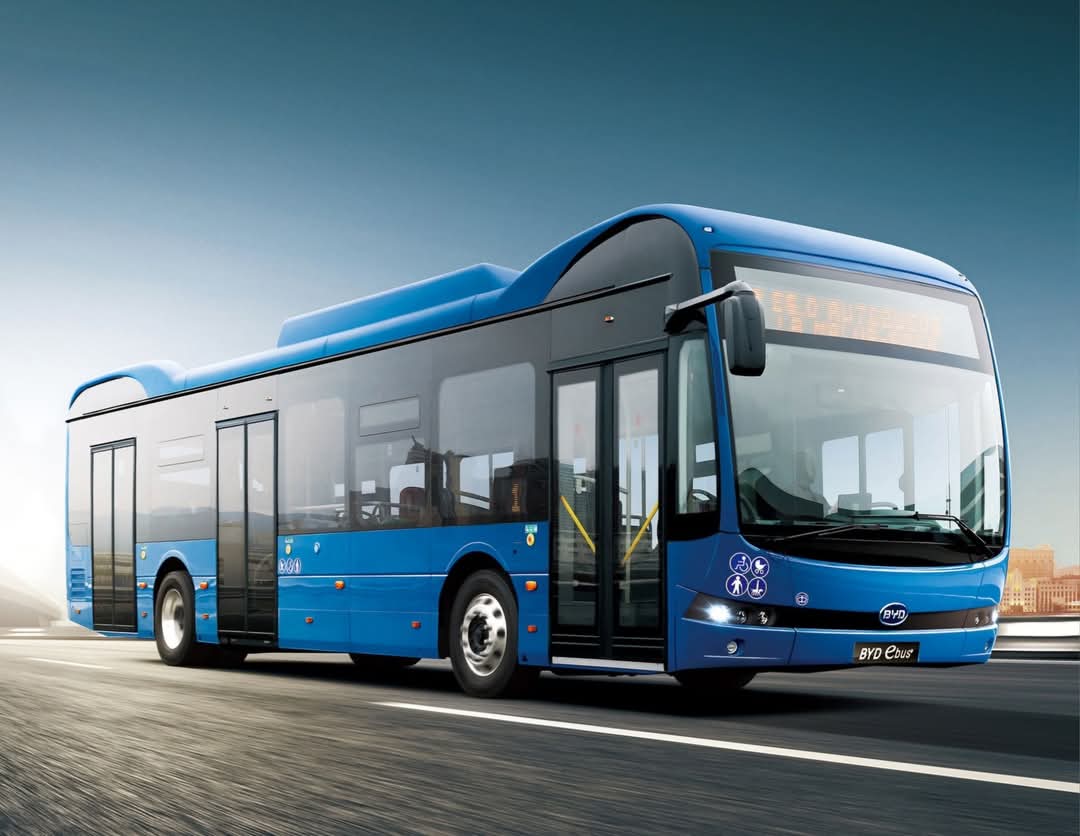 Primarul Daniel Cristian Stan a semnat un contract esențial pentru viitorul transportului public din Târgoviște. Pe 30 decembrie 2024