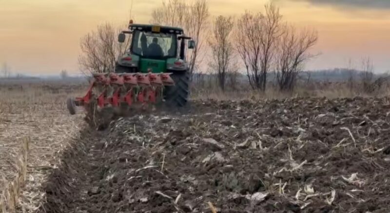 Veste excelentă pentru fermierii din Dâmbovița: Subvențiile finale sunt disponibile din 3 ianuarie 2025 Fermierii dâmbovițeni primesc o veste excelentă la început de an. Începând cu 3 ianuarie 2025, aceștia vor putea accesa subvențiile finale,