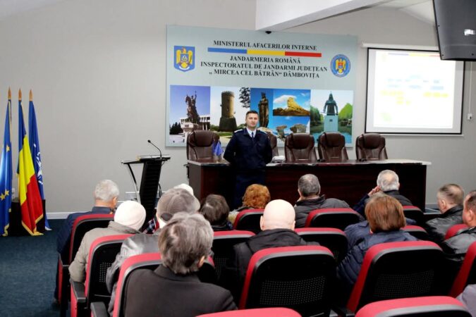 Ieri,  30 ianuarie 2025, Jandarmeria Dâmbovița a primit o vizită specială din partea unui grup de membri ai Sucursalei Câmpulung a Asociației Naționale