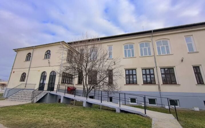 Vești excelente pentru educația târgovișteană! Primăria Târgoviște a semnat un contract de finanțare pentru un proiect major de modernizare