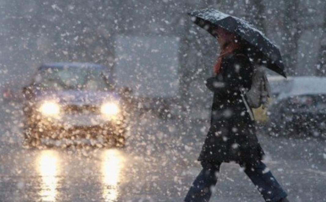 După zilele cu temperaturi primăvăratice, vremea va lua o turnură drastică începând de vineri.