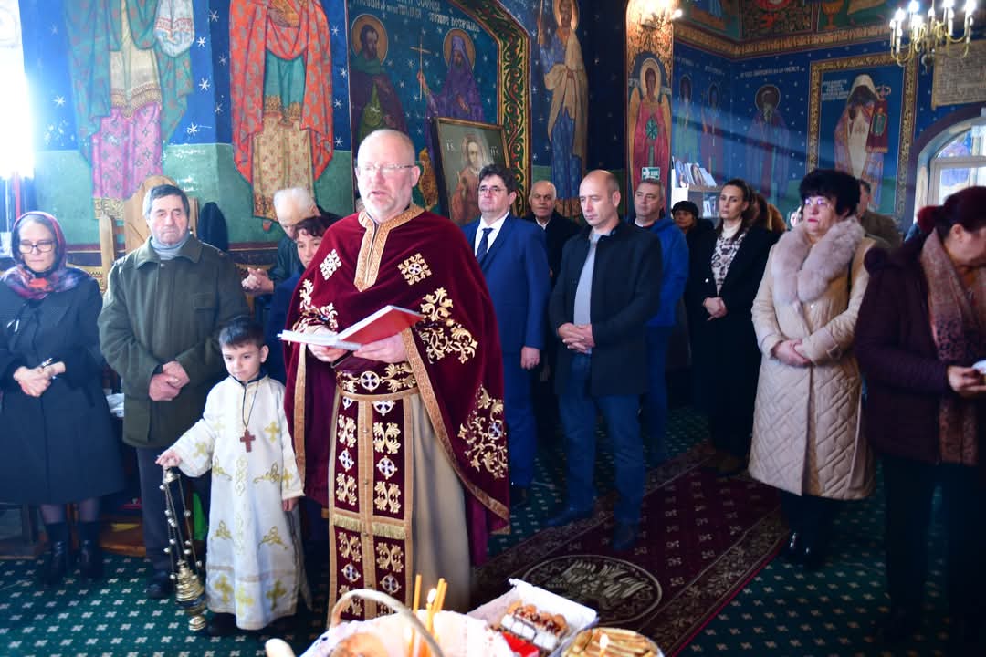 Pe 7 ianuarie 2025, satul Ghimpați a fost plin de lumină și credință, la fel ca în fiecare an, cu prilejul sărbătoririi Sfântului Ioan Botezătorul