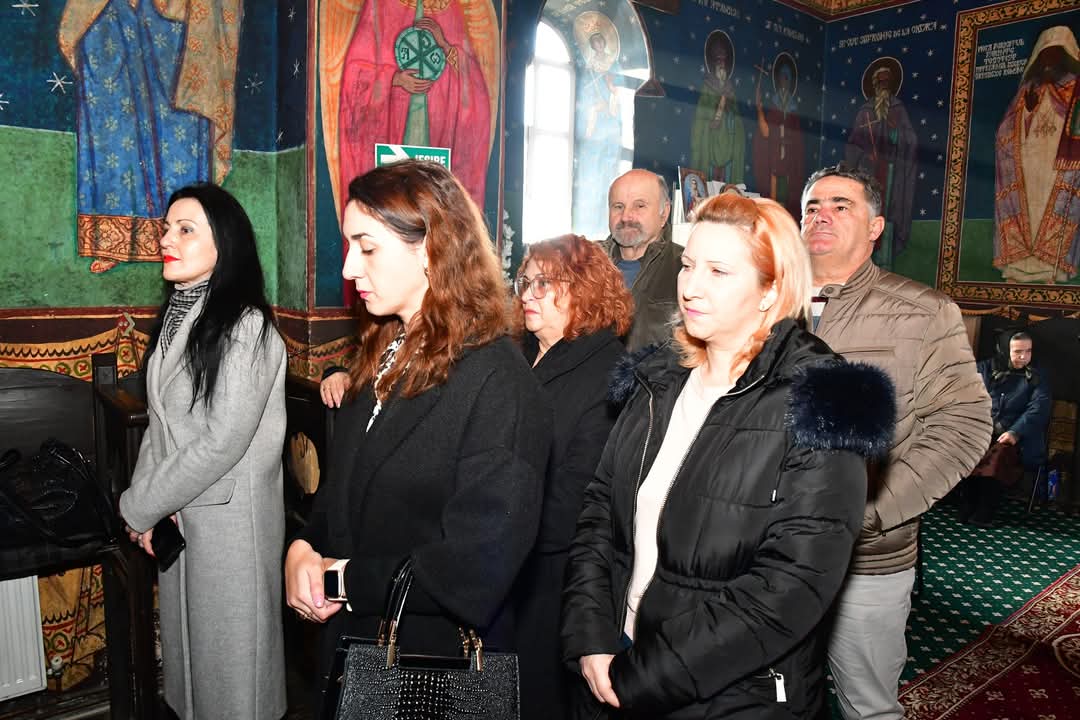 Pe 7 ianuarie 2025, satul Ghimpați a fost plin de lumină și credință, la fel ca în fiecare an, cu prilejul sărbătoririi Sfântului Ioan Botezătorul