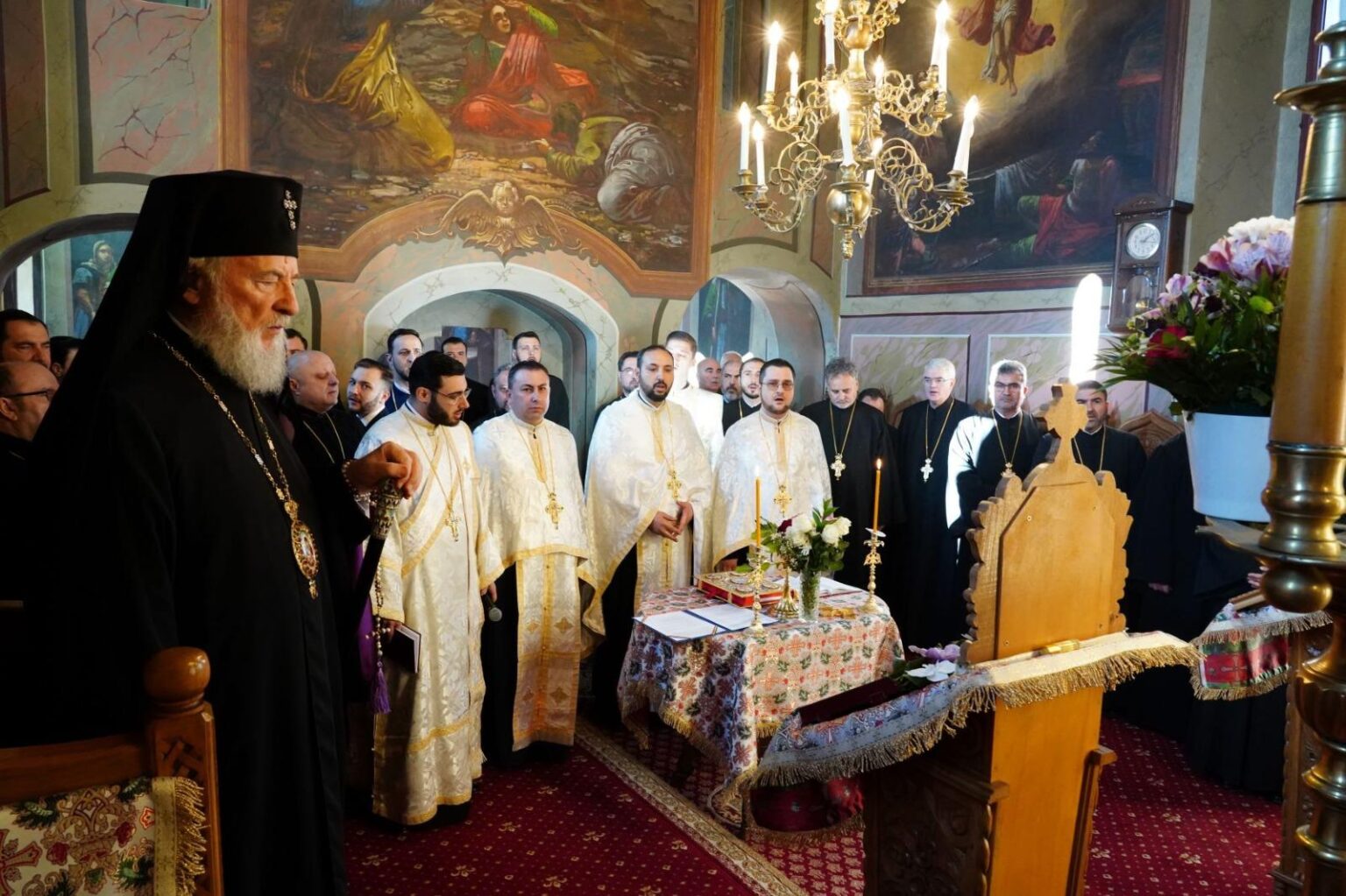 7 ianuarie, Sfântul Ioan Botezătorul, protectorul sufletelor Astăzi, 7 ianuarie, românii din întreaga țară se adună cu inima plină de credință pentru a sărbători unul dintre cei mai iubiți și respectați sfinți ai Bisericii Ortodoxe