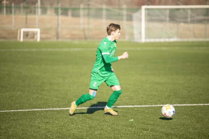 657 de vize anuale, acordate cluburilor din Liga 4 și Juniori U19 din Dâmbovița Săptămâna trecută, 657 de vize anuale au fost emise pentru cluburile cu echipe din Liga 4 (Seniori și Juniori U19) din județul Dâmbovița