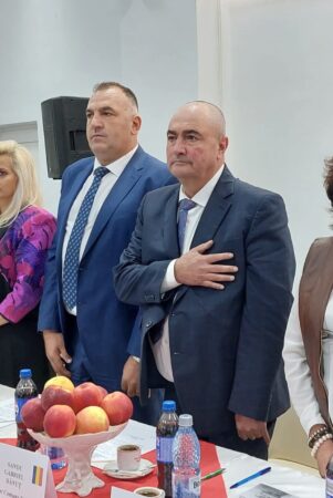 Primarul Gabriel Dănuț Sandu: Proiecte ambițioase pentru viitorul comunei Voinești, în ciuda provocărilor economice și politice În ciuda unui început de an marcat de incertitudini economice și politice, primarul comunei Voinești, Gabriel Dănuț Sandu, transmite un mesaj