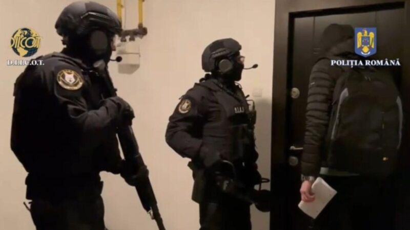 Arestat pentru tentativă de omor în urma unui conflict armat la Târgoviște Un bărbat de 37 de ani din Târgoviște a fost arestat preventiv pentru 30 de zile sub acuzația de tentativă de omor, după ce, în urma unui conflict spontan