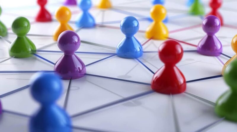 Tot mai mulți lideri județeni ai PSD susțin că cea mai responsabilă decizie pe care Klaus Iohannis ar trebui să o ia,  ar fi demisia din funcția de președinte pe 4 februarie