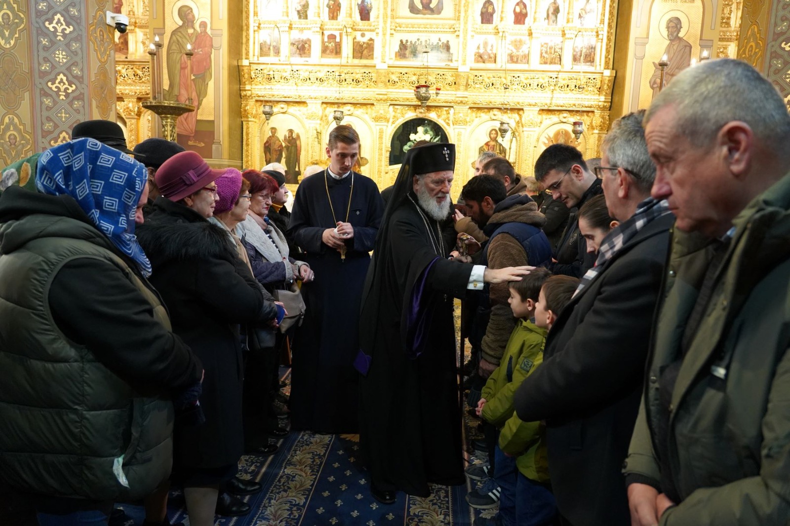 Ieri, 26 ianuarie 2025, în Duminica a XXXII-a după Rusalii, Catedrala din Târgoviște a fost gazda unui eveniment deosebit, marcat de prezența