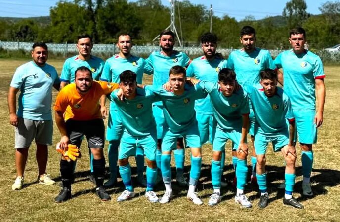 Gloria Iedera strălucește în fotbalul dâmbovițean: Performanțe remarcabile la seniori și juniori Gloria Iedera continuă să impresioneze în fotbalul dâmbovițean, fiind un exemplu de organizare și performanță atât la nivel de seniori, cât și la juniori.