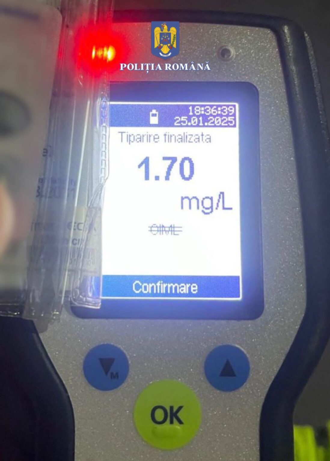 PERICOL PE ȘOSELE: Poliția din Fieni a depistat în trafic, un șofer cu alcoolemie de 1,70 mg/l Ieri seară, în jurul orei 19:05, polițiștii din cadrul Poliției Orașului Fieni au reușit să prevină un posibil accident grav, oprind în trafic un autoturism condus