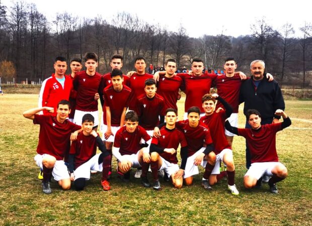 Echipa de juniori U19 a clubului Comunal Valea Lungă continuă să impresioneze în Liga 5, Seria Nord, după un parcurs remarcabil în sezonul actual.