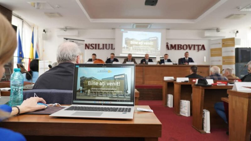 CJ Dâmbovița a găzduit ședința Consiliului pentru Dezvoltare Regională Sud-Muntenia Ieri, președintele Consiliului Județean Dâmbovița, Corneliu Ștefan, a participat la o ședință importantă a Consiliului pentru Dezvoltare Regională Sud-Muntenia