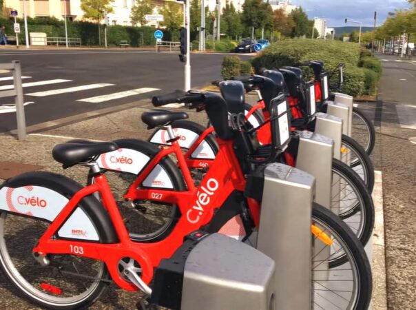 Târgoviște se transformă în capitala mobilității durabile: Proiect european de 90 de milioane de lei pentru un oraș verde și modern Târgoviște este pe cale să devină un exemplu de urmat în ceea ce privește mobilitatea urbană durabilă, grație unui proiect ambițios lansat de Primăria Municipiului