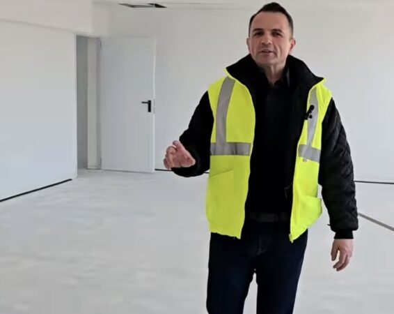 Grădinița cu program prelungit nr. 2 din Târgoviște se va redeschide în curând, după renovare energetică completă Un nou pas important în modernizarea educației din Târgoviște este aproape finalizat! În următoarele săptămâni, Grădinița cu program prelungit nr. 2