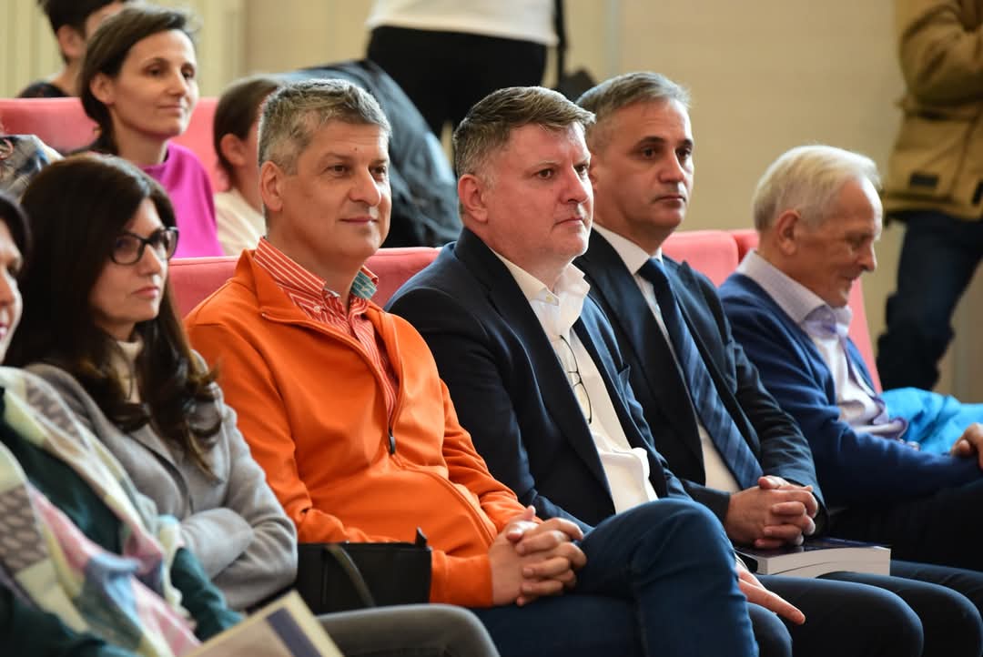 Universitatea „Valahia” din Târgoviște a găzduit un eveniment deosebit dedicat tinerelor talente, în care curajul și perseverența au fost tema principală.