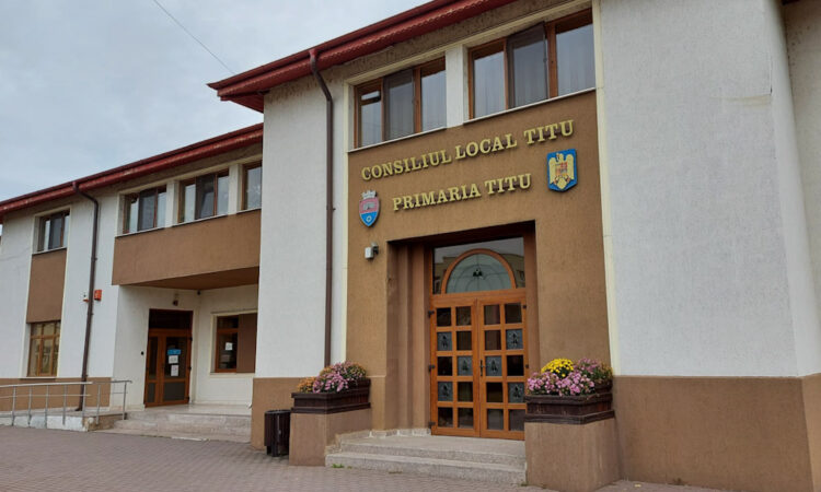 Sprijin financiar pentru părinții din Titu: Tichete de 2.000 de lei pentru trusoul bebelușilor Primăria Titu a lansat un program dedicat sprijinirii părinților din oraș, oferind un ajutor financiar pentru achiziționarea trusoului bebelușilor.