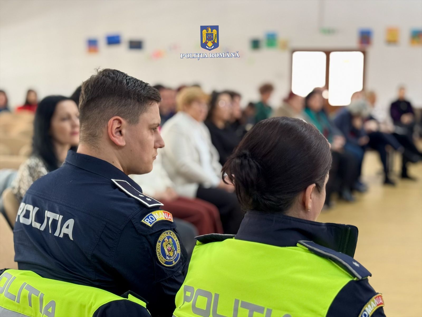 În cadrul unei acțiuni comune între Inspectoratul de Poliție Județean Dâmbovița, Inspectoratul de Jandarmi Județean Dâmbovița și Inspectoratul Școlar Județean Dâmbovița