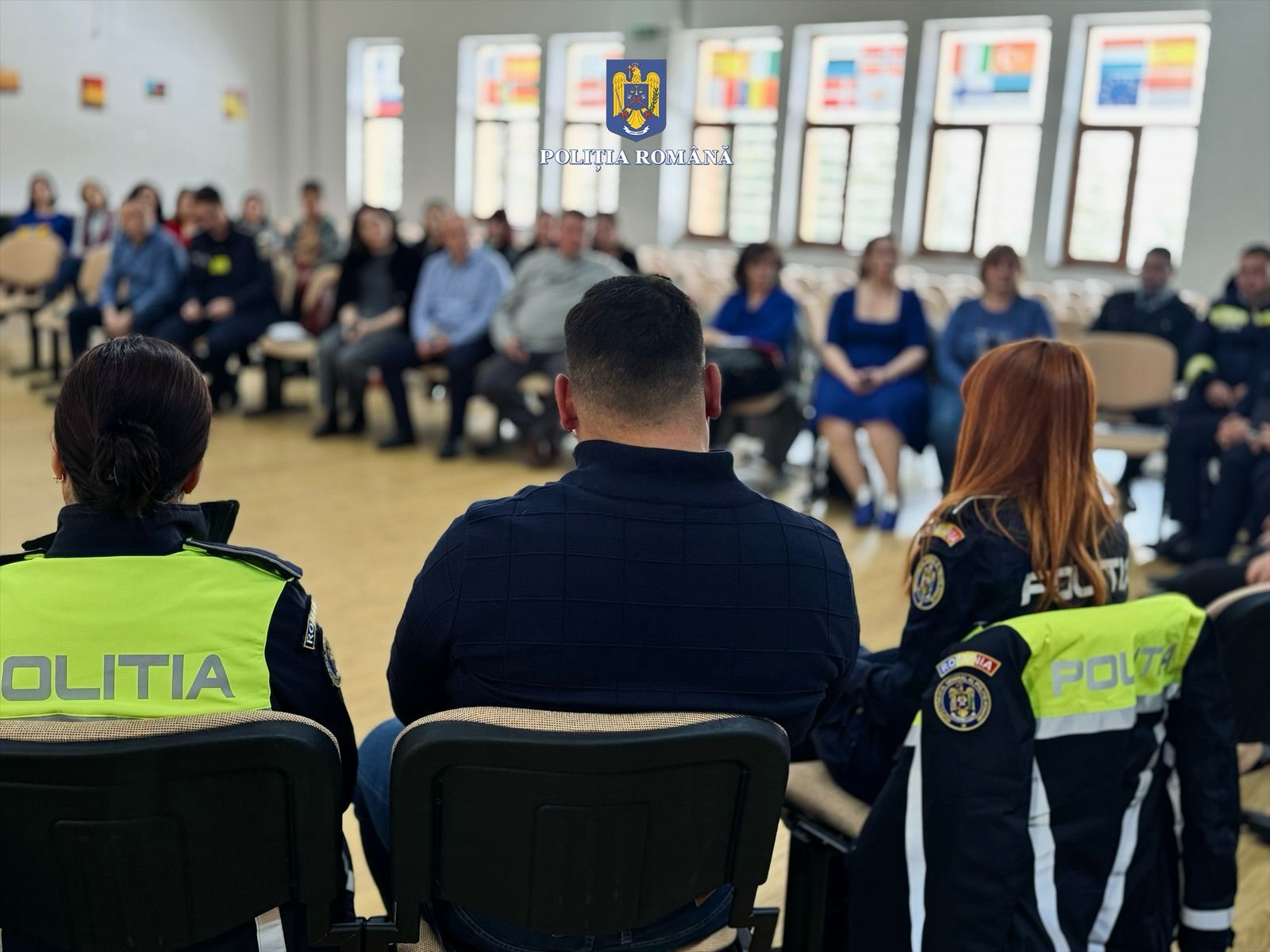 În cadrul unei acțiuni comune între Inspectoratul de Poliție Județean Dâmbovița, Inspectoratul de Jandarmi Județean Dâmbovița și Inspectoratul Școlar Județean Dâmbovița