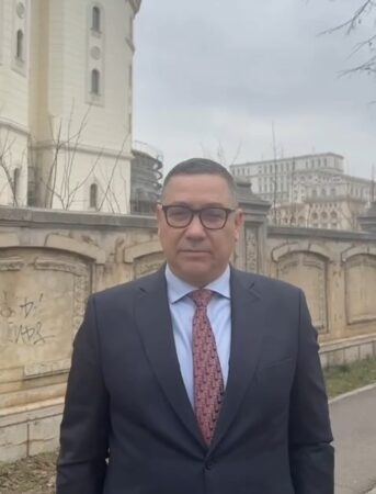 Victor Ponta, deputat PSD Dâmbovița, a făcut ieri o declarație care a stârnit reacții atât în rândul politicienilor, cât și al cetățenilor.