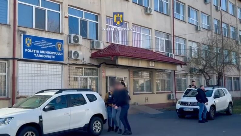 Tâlhărie la drumul mare: Curier atacat și prădat de doi bărbați Un caz înfiorător de tâlhărie a zguduit orașul Târgoviște pe 21 ianuarie 2025, când un curier de 25 de ani din Fieni a fost atacat și deposedat de un colet ce conținea un telefon mobil.