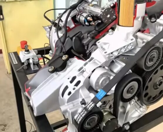 Primăria Târgoviște investește în educația viitorului: Liceul Tehnologic de Transporturi Auto beneficiază de echipamente de ultimă generație în valoare de 1,7 milioane de lei Într-un pas decisiv pentru dezvoltarea educației locale, Primăria Târgoviște a realizat o investiție semnificativă în infrastructura școlară, dotând Liceul Tehnologic de Transporturi Auto cu echipamente moderne, în valoare de peste 1,7 milioane de lei