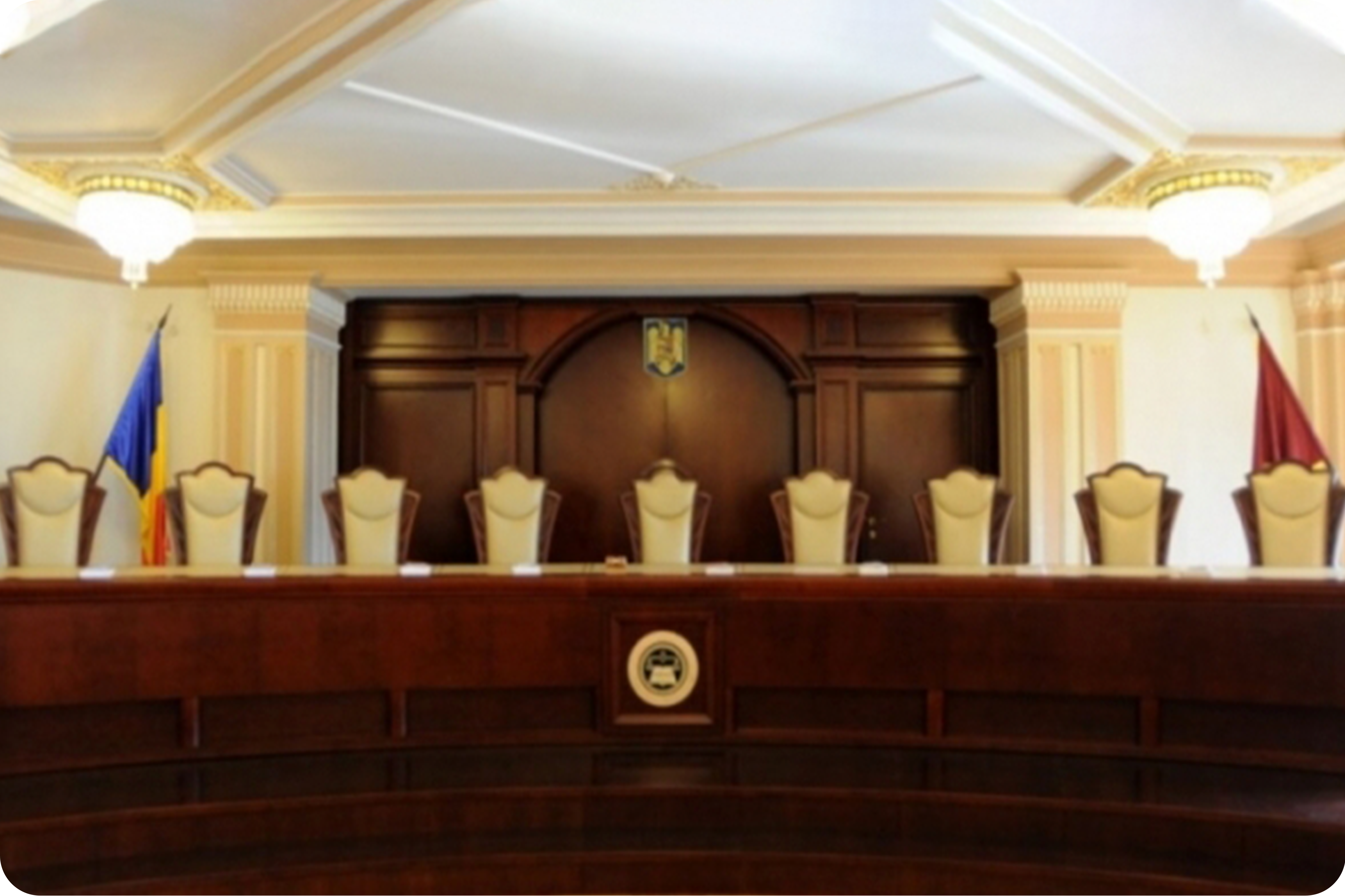 Peste 100.000 de pensionari militari din România așteaptă o clarificare urgentă privind legea pensiilor militare, însă Curtea Constituțională continuă