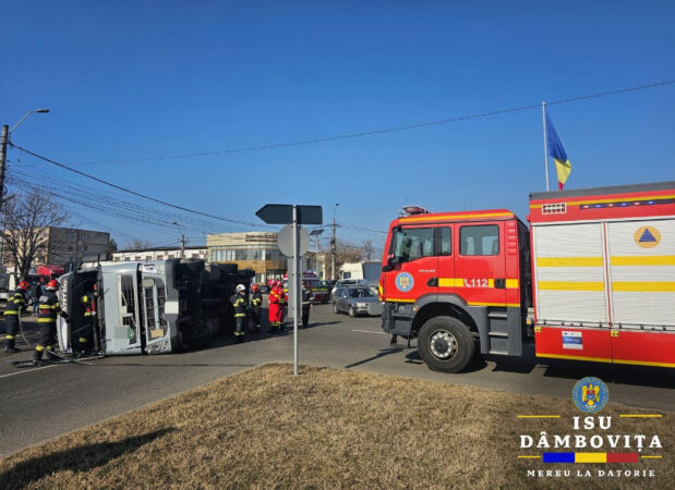 Tir răsturnat pe Șoseaua Găești Ieri după-amiază, un accident rutier a avut loc pe Șoseaua Găești, în municipiul Târgoviște, după ce un tir s-a răsturnat pe partea carosabilă.