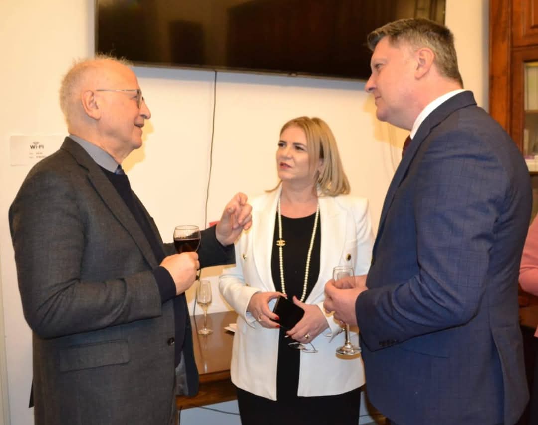 Universitatea „Valahia” din Târgoviște are plăcerea de a anunța organizarea unei vizite oficiale deosebite, ce va aduce împreună Ambasadorul Portugaliei î