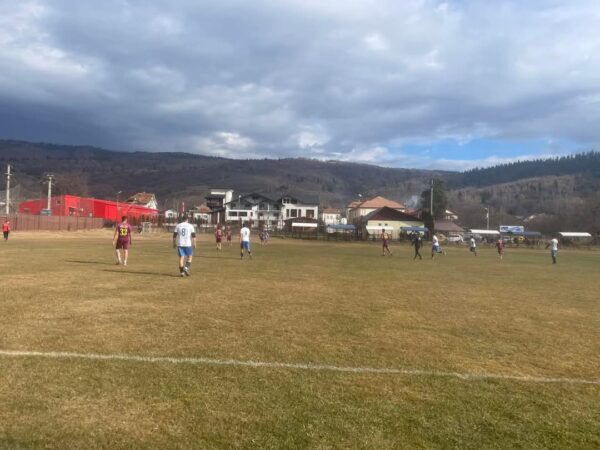 Rezultatul meciului amical de la Lerești: Zimbrii LEREȘTI – Viitorul VOINEȘTI 3-1 (1-1) În ciuda unei prestații puternice și a unui joc intens, echipa Viitorul Voinești a pierdut amicalul disputat pe terenul liderului din Liga a 4-a Argeș, Zimbrii Lerești.