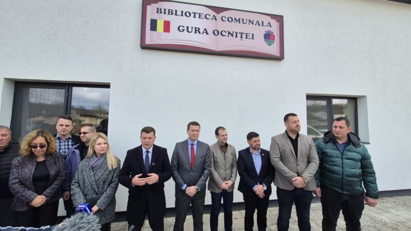 Președintele Consiliului Județean Dâmbovița, Corneliu Ștefan, a subliniat importanța educației moderne, un obiectiv esențial al administrației județene.