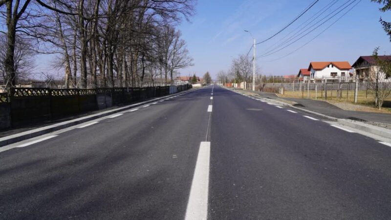 Președintele Consiliului Județean Dâmbovița, Corneliu Ștefan, a anunțat  progresul lucrărilor pe DJ 712 Târgoviște – Șotânga – Vulcana Pandele – Brănești – Pucioasa, Lotul 1, o investiție importantă de aproximativ 101.000.000 lei.