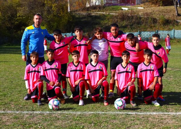 Cupa Satelor, marea finală la Târgoviște! Pe 9 martie, Complexul Turistic de Natație Târgoviște va găzdui finala Cupei Satelor, faza județeană, un eveniment mult așteptat de iubitorii sportului. Începând cu ora 15:00, cele 8 comune calificate se vor întrece pentru a-și dovedi talentul și ambiția pe terenul de fotbal.