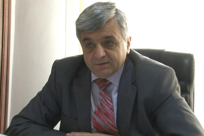 DSVSA Dâmbovița recomandă dâmbovițenilor să achiziționeze produse doar din surse autorizate și să verifice marcajele de conformitate În perioada premergătoare Sărbătorilor Pascale, Direcția Sanitar-Veterinară și pentru Siguranța Alimentelor Dâmbovița (DSVSA) va desfășura o serie de controale