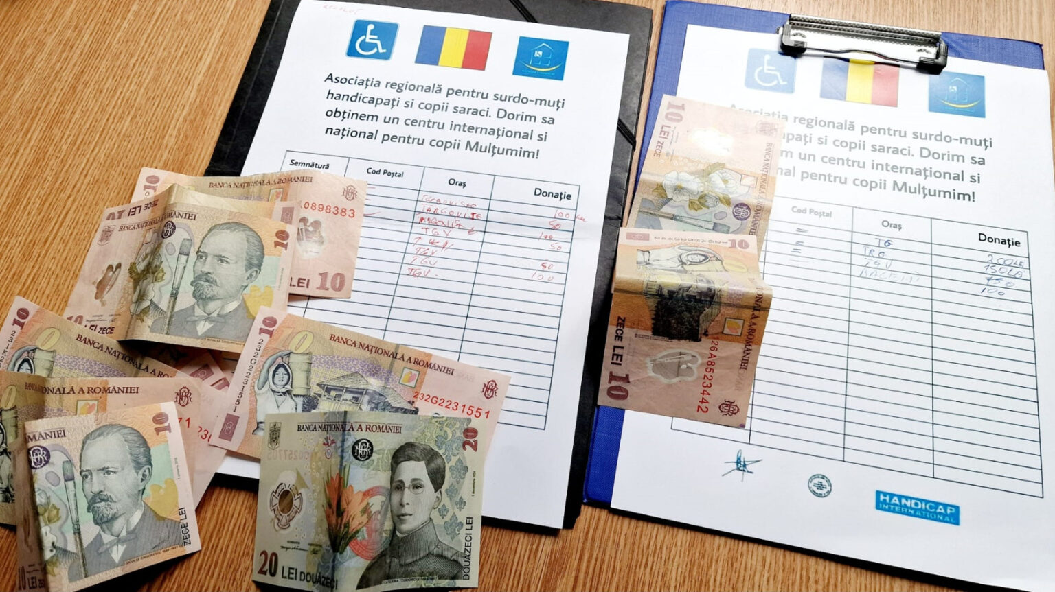 Vigilență și profesionalism: Jandarmii dâmbovițeni au prins două femei care cereau bani sub false pretexte Jandarmii dâmbovițeni au demonstrat din nou vigilenta și profesionalismul lor, reușind să prevină o tentativă de înșelăciune în apropierea unui centru comercial din Târgoviște. Două femei, originare din localitatea Bărbulești, județul Ialomița, au fost surprinse solicitând bani de la trecători, sub pretextul că sunt surdomute și că lucrează pentru o fundație de caritate.