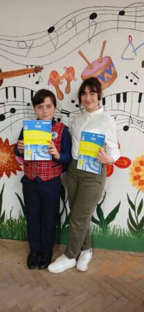 Primăvara a început cu vești excelente pentru Liceul de Arte „Bălașa Doamna” din Târgoviște! La Concursul Național de Teoria Muzicii „Constantin Constantinescu”, desfășurat la Iași în perioada 28 februarie - 1 martie 2025, elevii noștri au obținut premii de top, demonstrând talentul și cunoștințele lor remarcabile în teoria muzicii.