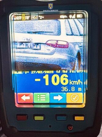 Polițiștii din Târgoviște au aplicat sancțiuni pentru viteză excesivă și conducere sub influența alcoolului Polițiștii Biroului Rutier din Târgoviște au desfășurat o acțiune amplă pentru combaterea vitezei excesive și prevenirea accidentelor rutiere.